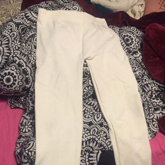 White knit leggings