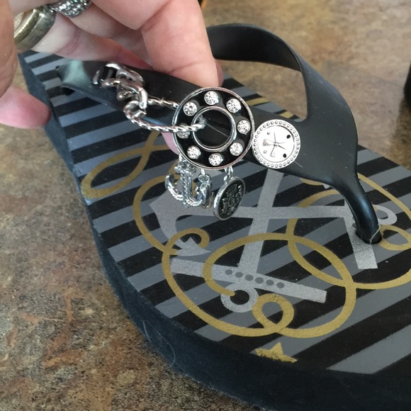 Guess charm sandals. Size 10 - Picture 3 of 4