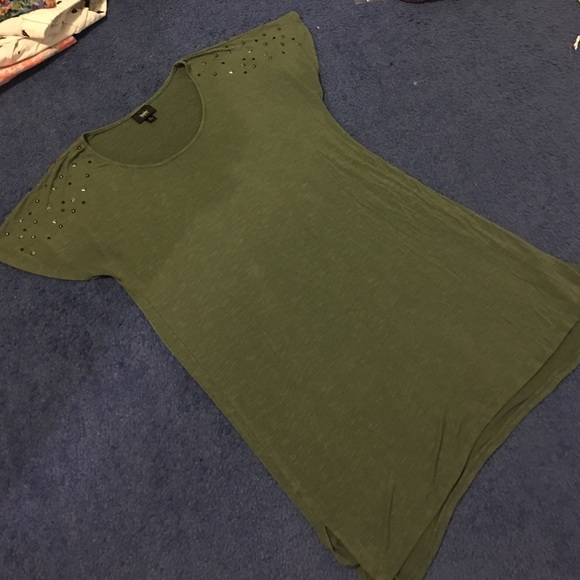 Long Tshirt with embellished shoulders