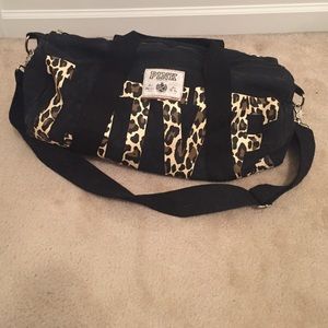 PINK CHEETAH TRAVEL/ DUFFLE BAG