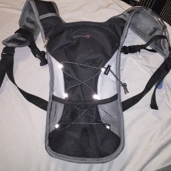 avalanche hydration pack