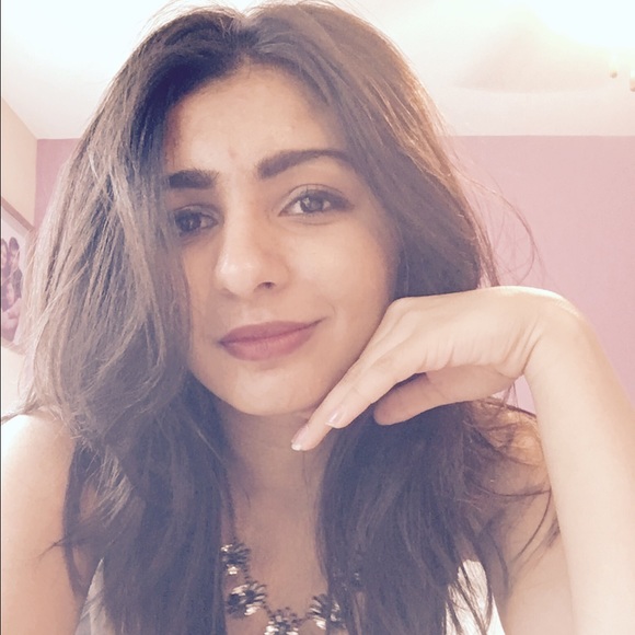 Meet your Posher, Amrin - Picture 1 of 1