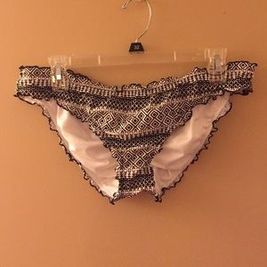 Victoria's Secret The Ruffle Cheeky Swim Bottom