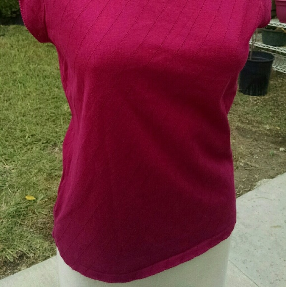 Pink top - Picture 4 of 4