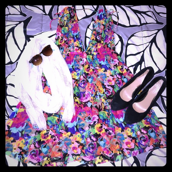 Kenneth Cole Reaction Deep V Skater Dress - Picture 1 of 3