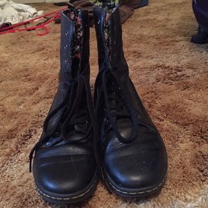 Doc Martens Boots
