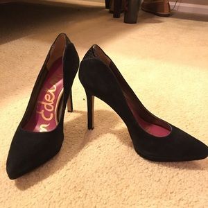 Sam Edelman suede pumps