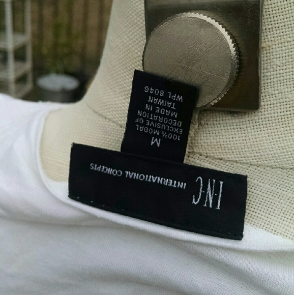 Top - Picture 3 of 4