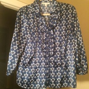 🦋 Ruffle front blue floral button-up