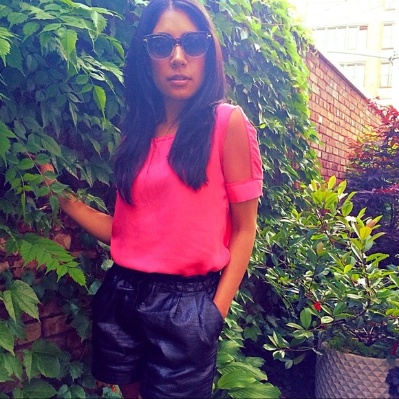 Meet your Posher, Aditi - Picture 2 of 2