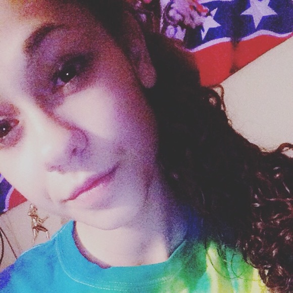 Meet your Posher, Jazlyn - Picture 1 of 1