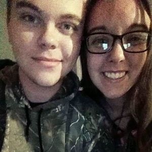 Meet your Posher, Hunter