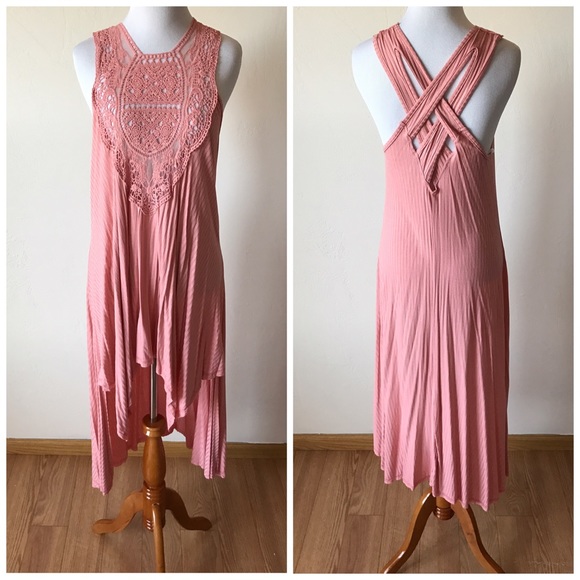 Last One // Crochet High Low Dress - Picture 2 of 5