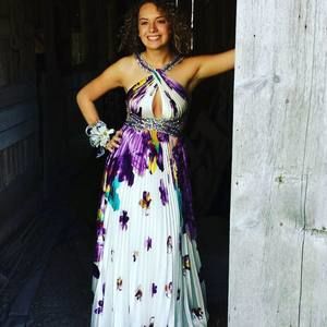 Meet your Posher, Charisty