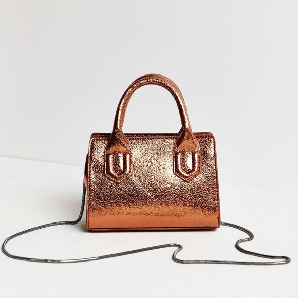 outfitters ladies bags