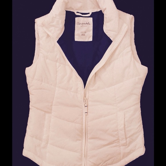 Aeropostale Chevron Quilted Puffer Vest