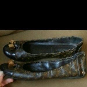 Louis normal wear in tear