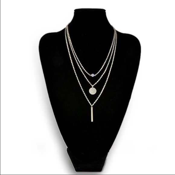 🎉 SALE TILL MIDNIGHT 🎀layered necklace 🎀 - Picture 2 of 2