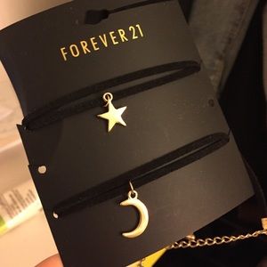 2 CHOKERS F21 BRAND NEW