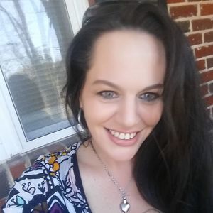 Meet your Posher, Debra