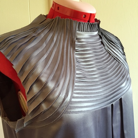 unusual silver top