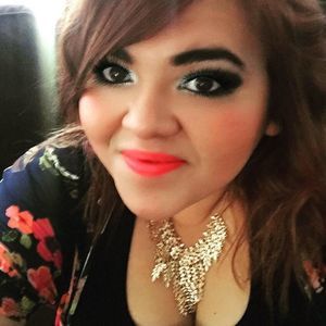 Meet your Posher, Eva