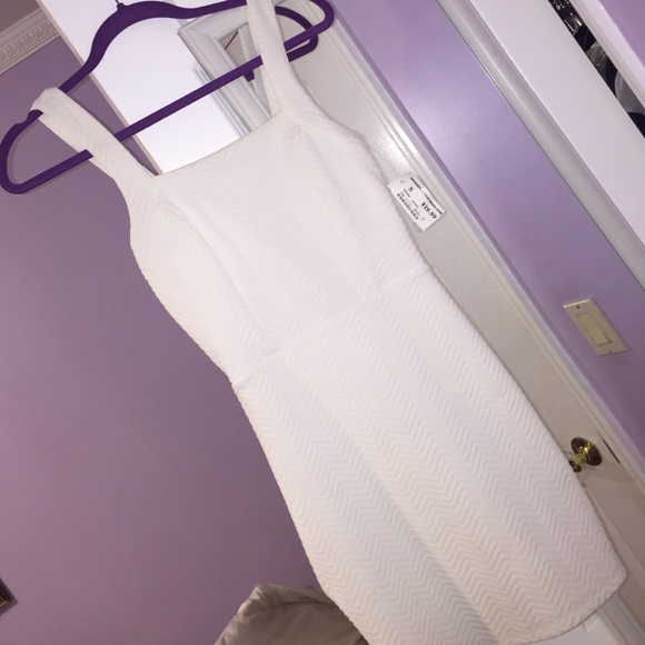 NECCESSARY CLOTHING DRESS - Picture 2 of 4
