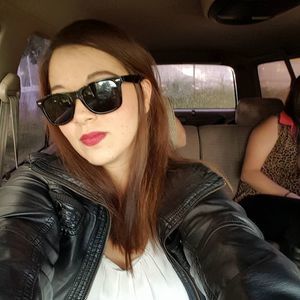 Meet your Posher, Shaela