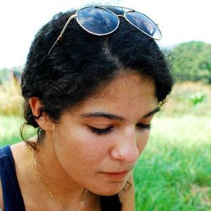 Meet your Posher, Nia