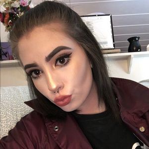 Meet your Posher, Aurora