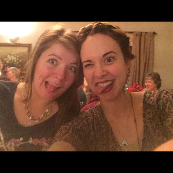 Meet your Posher, Kitty - Picture 2 of 3