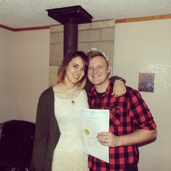 Meet your Posher, Kitty - Picture 3 of 3