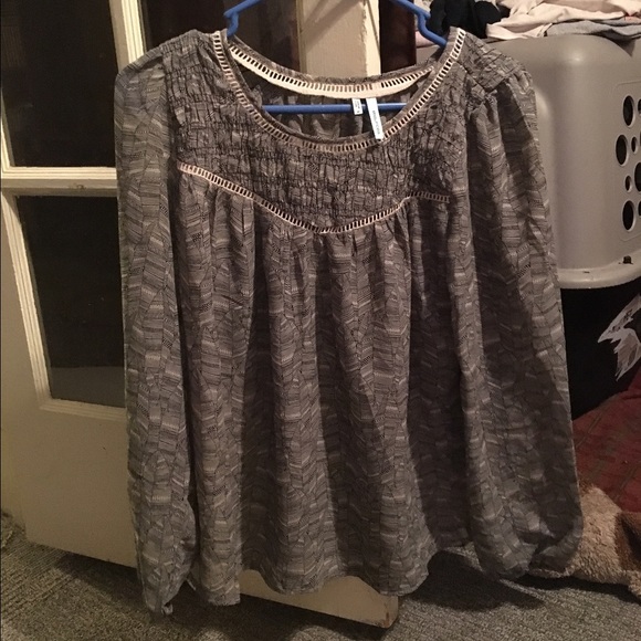 Long sleeve chiffon top