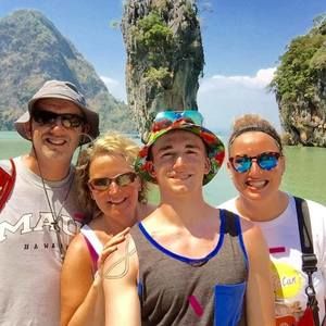 Meet your Posher, Briana