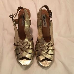 Metallic gold Steve Madden heels