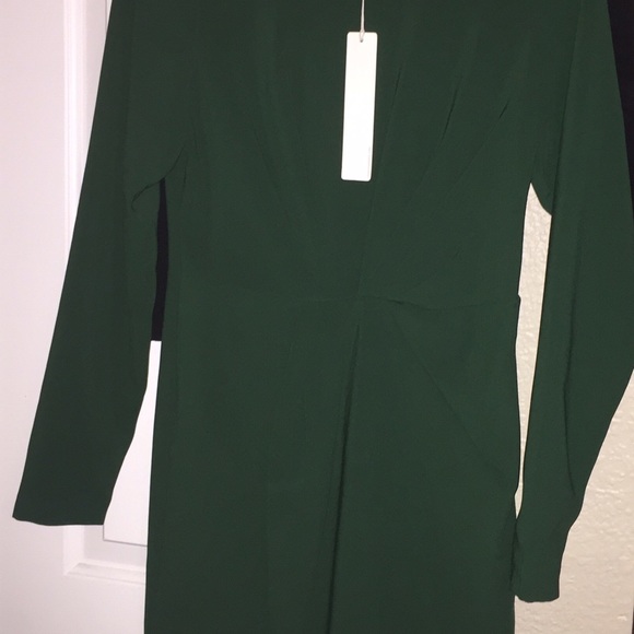 Line & dot long sleeve mini dress - Picture 2 of 4