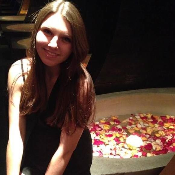 Meet your Posher, Ashley - Picture 1 of 1