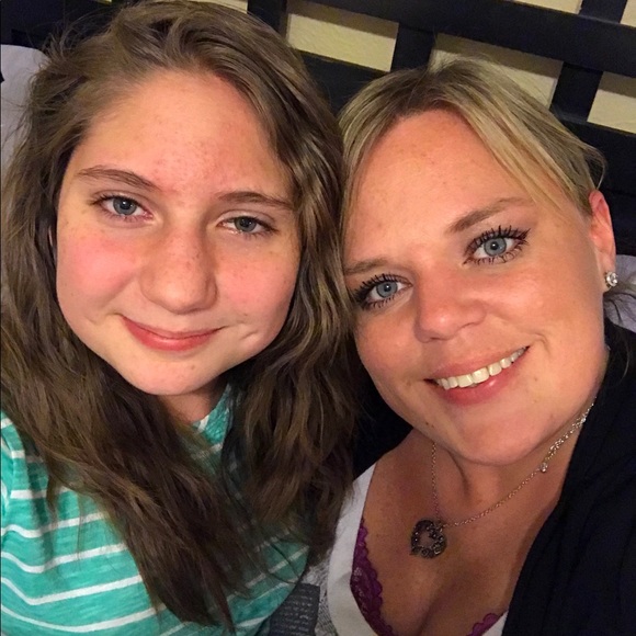 ❌FREE GIFT W/BUNDLE❌YOU PICK🛍🎁 - Picture 3 of 5