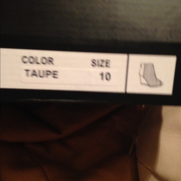 Opened toed wedges - Picture 2 of 2