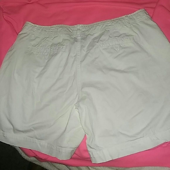 Bermuda Shorts size 16 - Picture 2 of 4