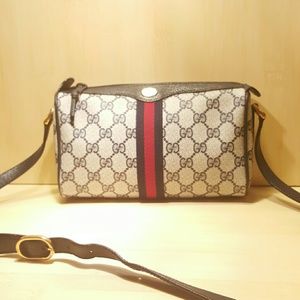 🚫SOLD🛇Authentic Gucci Vintage Crossbody