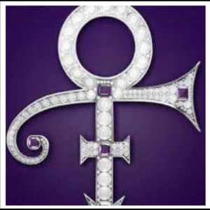 Meet your Posher, Elaine