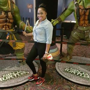 Meet your Posher, Simone