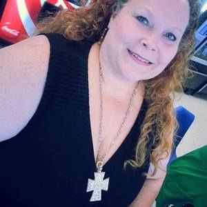 Meet your Posher, Leslie