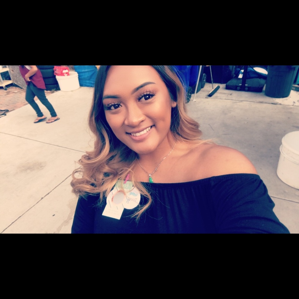 Meet Your Seller 🙋🏽👵🏽
