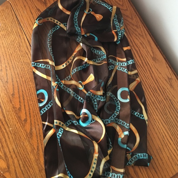 Scarf - Picture 4 of 4