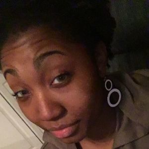 Meet your Posher, Taylore