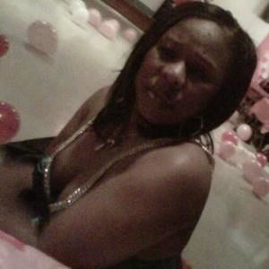 Meet your Posher, Angela