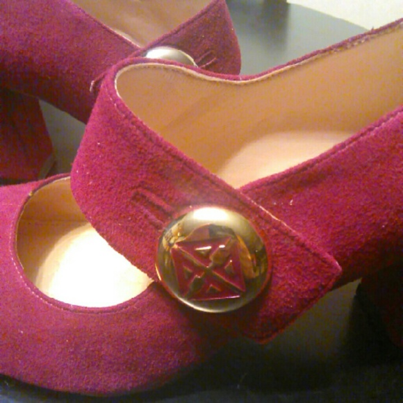 NWT Antonio Melani Lela Heels in Ruby Leather - Picture 2 of 4