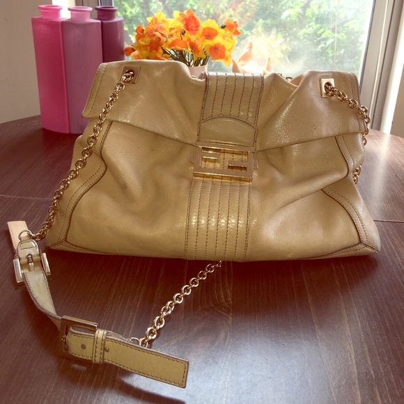 Amazing Fendi bag orig $1800! Super cheap! LOOK!